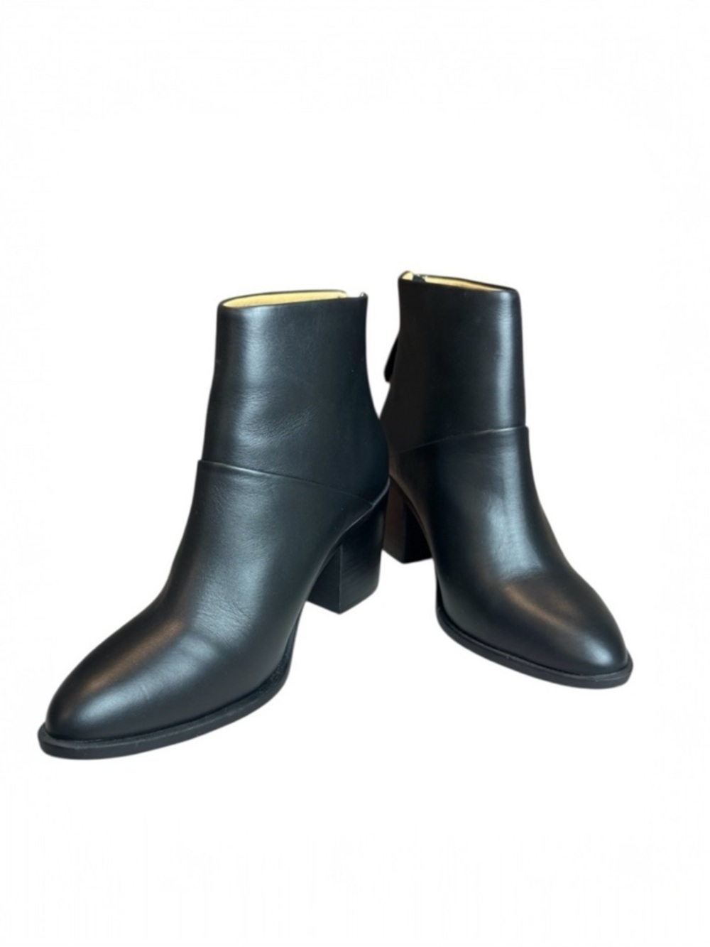 Nisolo Dari Black Leather Commuter Ankle Boots With Back Gold Zipper Size 6.5